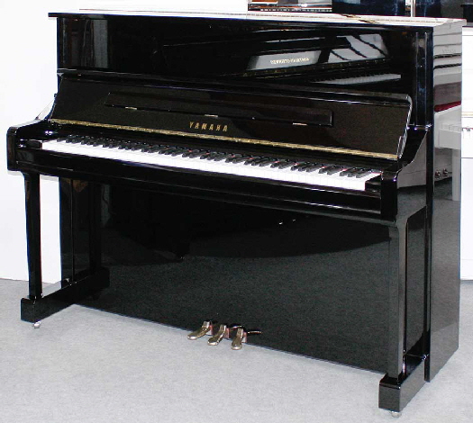 Klavier-Yamaha-YU11-schwarz-6398829-1-a